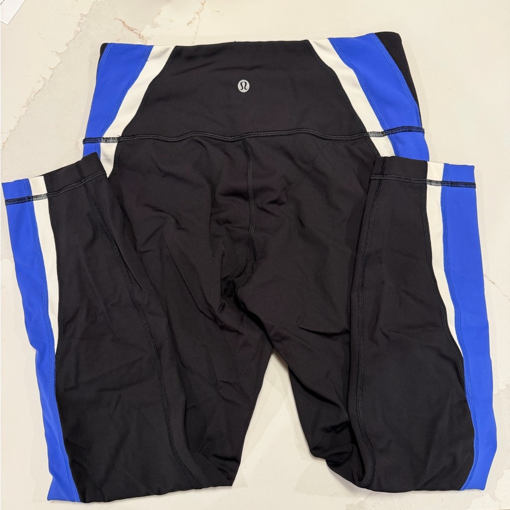 lululemon athletica Black and Blue Leggings - Picture 2 of 2